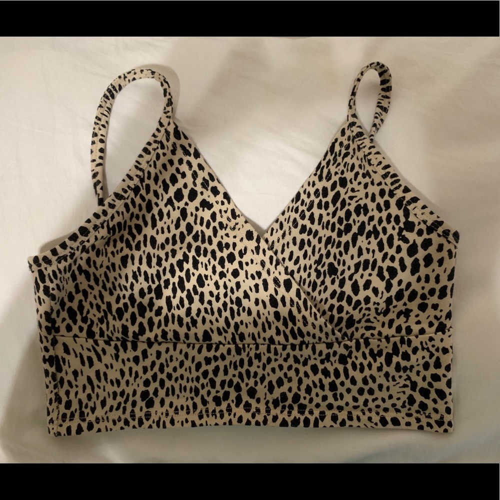 Brandy Melville leopard top (one size)